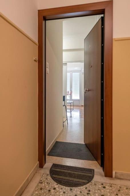 Kerameikos 2 Bedroom Apartment Athen Exterior foto