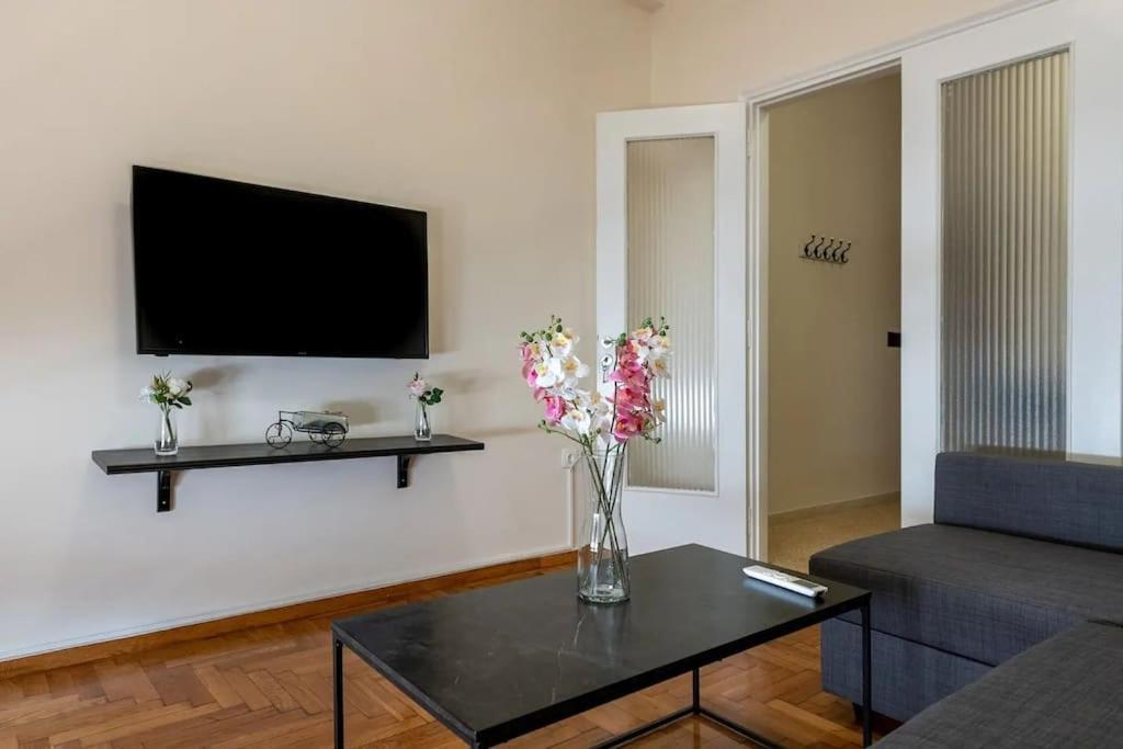 Kerameikos 2 Bedroom Apartment Athen Exterior foto